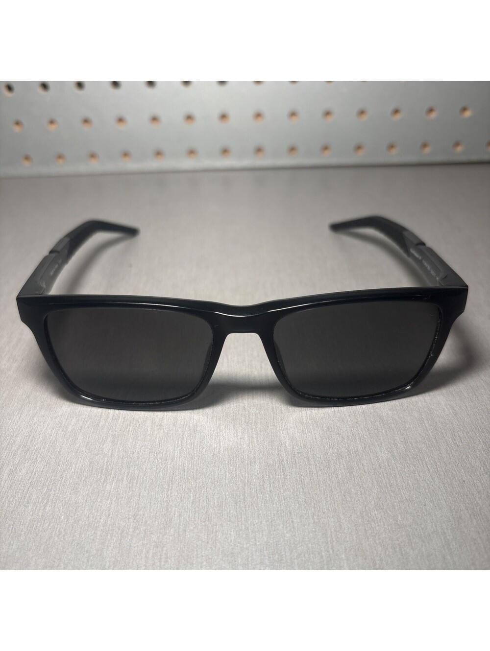 Nike RADEON 1 Sunglasses FV2404 060 55-17-145 Black Gray 3P 2410